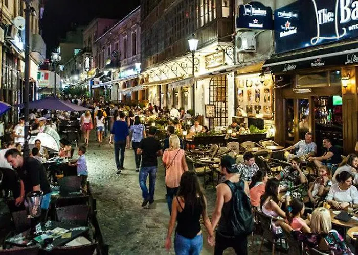 Old Town Βουκουρέστι