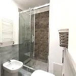 Old Town Apartment *
